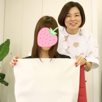 服や化粧品選びの参考にします！